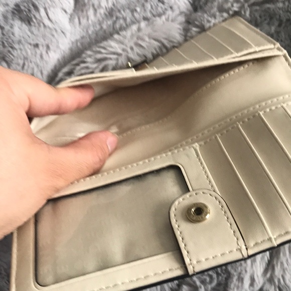 Kate Spade || “Stacy” Wallet - Picture 5 of 5